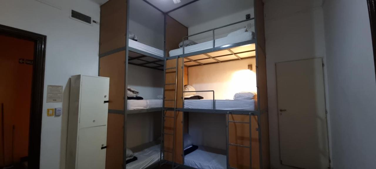 ميندوزا Katana Capsule Hostel المظهر الخارجي الصورة