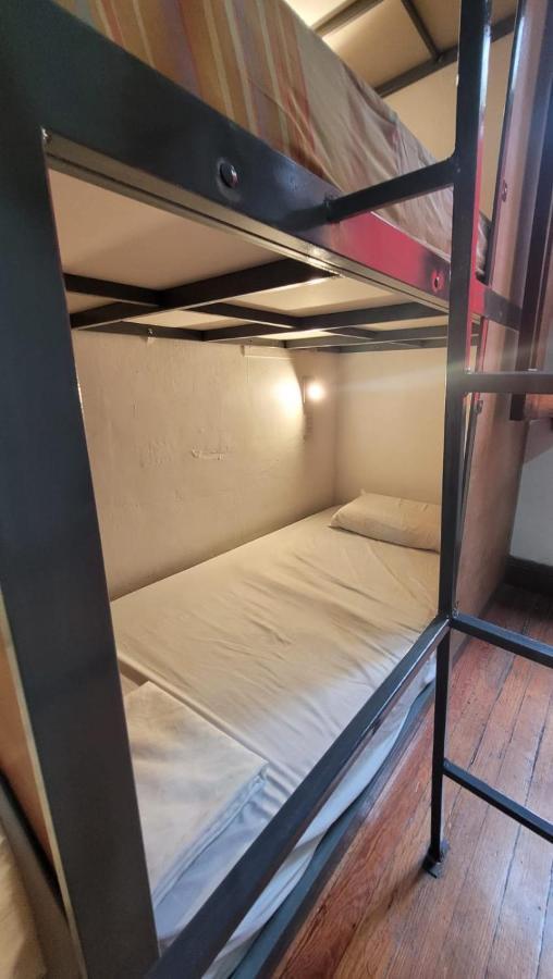 ميندوزا Katana Capsule Hostel المظهر الخارجي الصورة