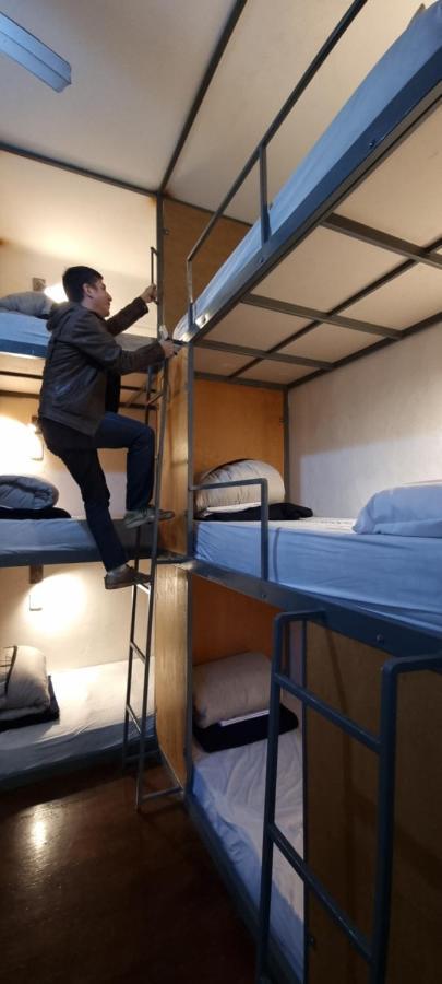 ميندوزا Katana Capsule Hostel المظهر الخارجي الصورة